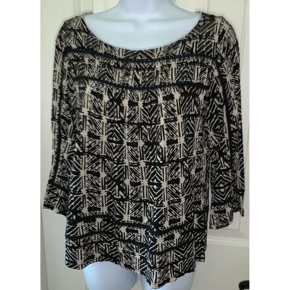 Lucky Brand Tops - Lucky Brand Hatch Print Top Blouse Women’s Sz MEDIUM Black Ivory Crochet Trim